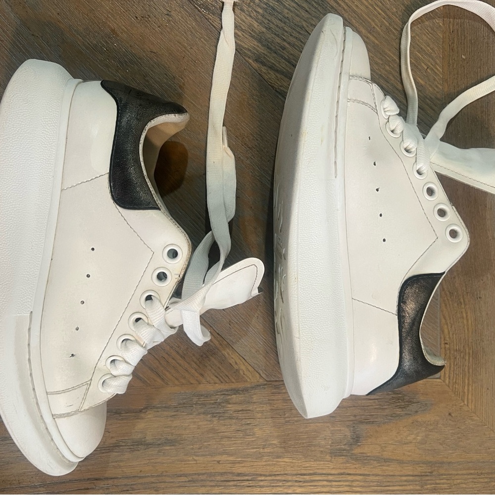 Alexander McQueen Oversized Sneakers - Iconic Style - EU 37 / US 6.5–7 - Picture 9 of 10